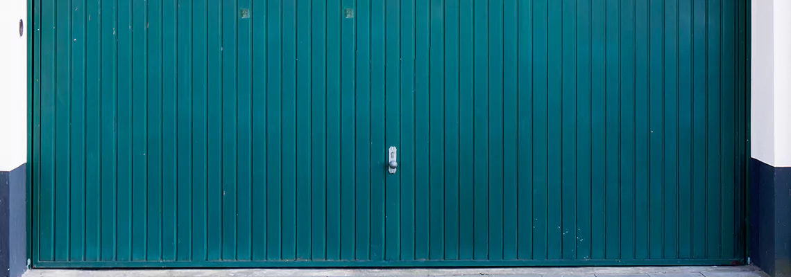 Vinyl Garage Doors Repair Specialists in Cutler Bay, FL